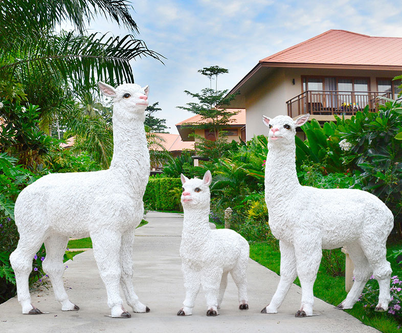 羊驼玻璃钢动物摆件